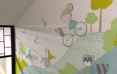 Falfestménnyel vidámabb - Meglepetés az autista gyermekeket támogató intézményben