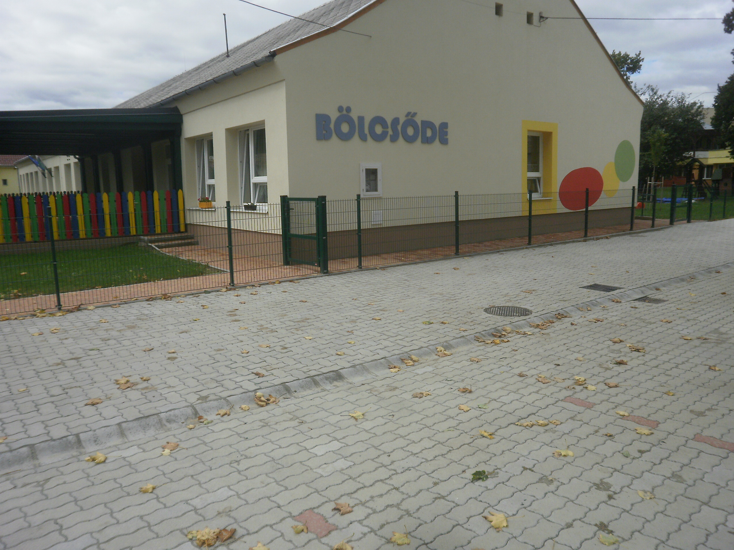   Új térkövekkel szépült meg a Zalaszentgróti Óvoda és Bölcsöde 